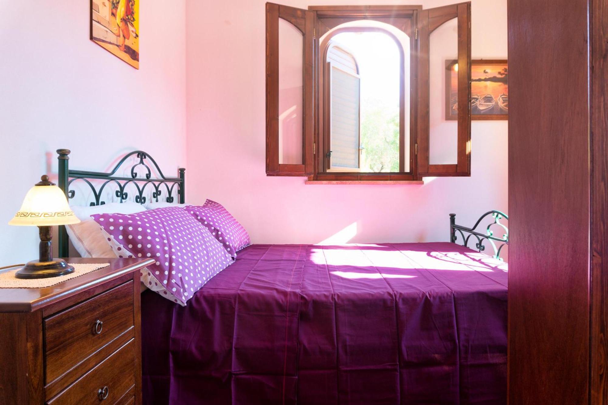 Serena Maria Villa